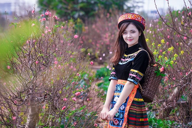 Làn da trắng mịn xinh xắn của cô gái Tuyên Quang một phần nhờ vào “món quà” thiên nhiên ban tặng
