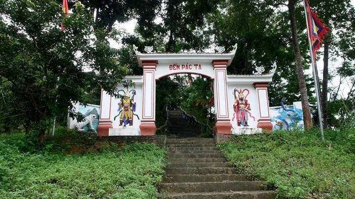 Vẻ đẹp hùng vĩ của Thác Mơ