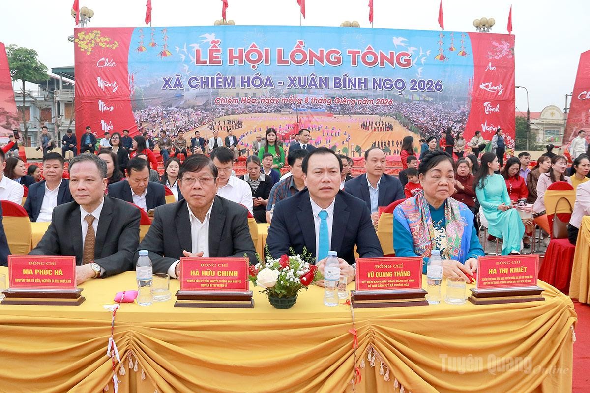 Đồng bào Tày trong Lễ hội Lồng Tông