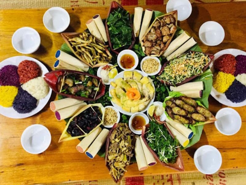 Thưởng thức các món ăn đặc sản hấp dẫn tại Lâm Bình