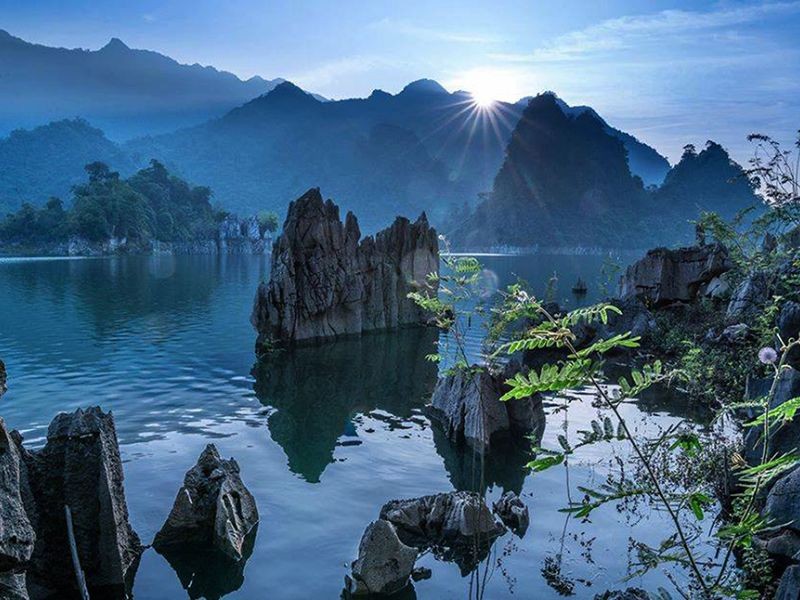 Cảnh quan thiên nhiên hữu tình tại Na Hang, Lâm Bình